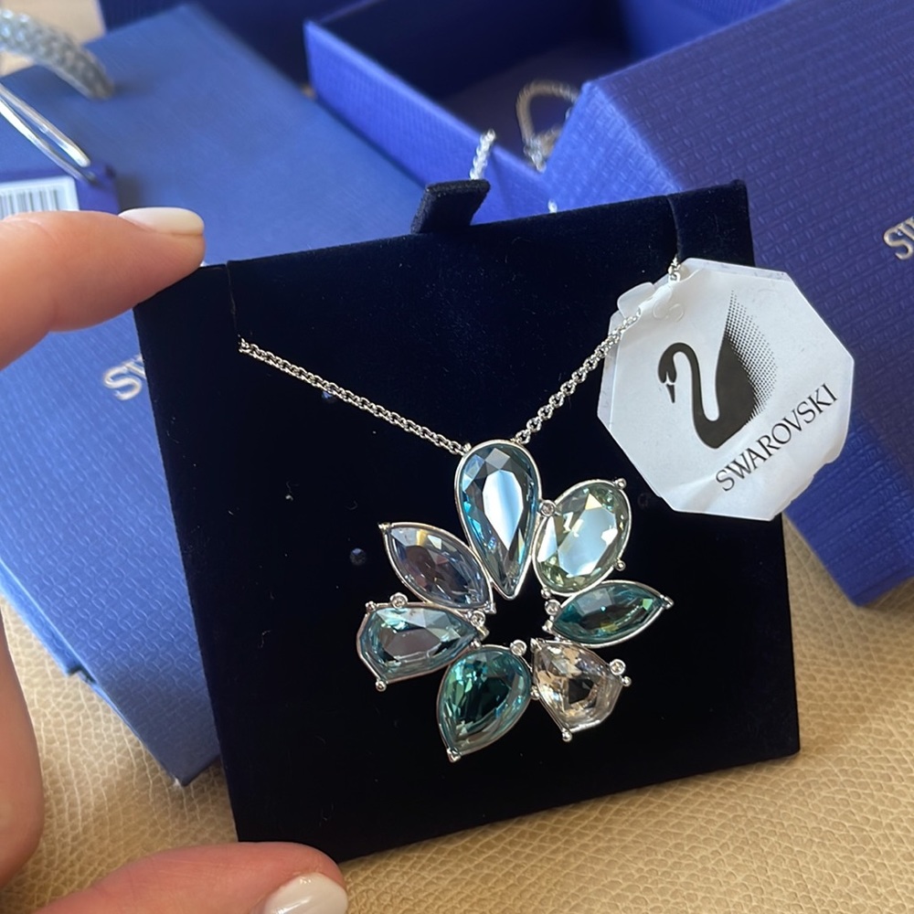 SWAROVSKI NEW Multi-color Sunny Flower Pendant Necklace